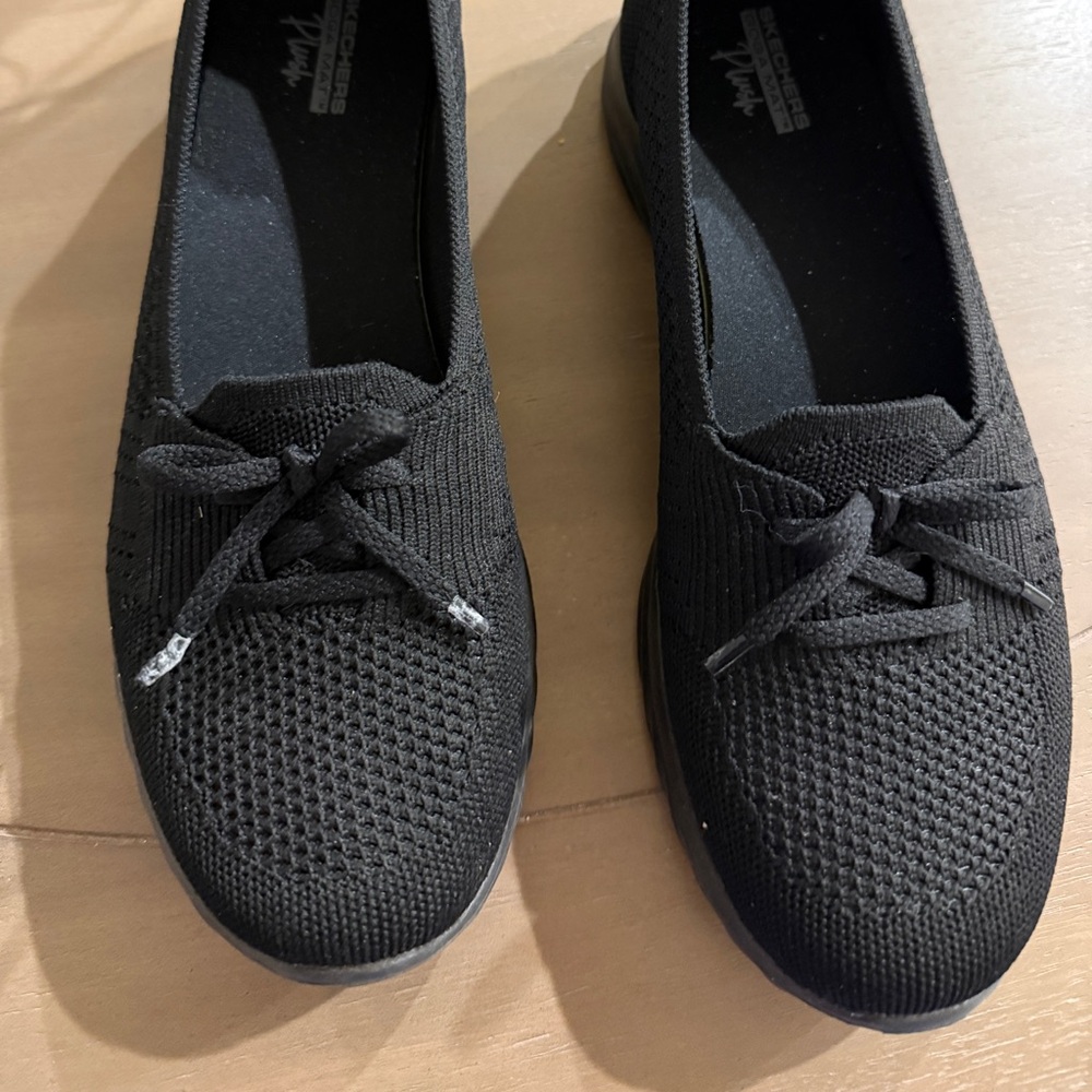 Skechers Women's Black Knit Flats - Picture 8 of 14